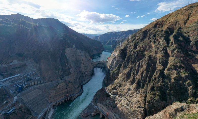 GE Connects the World’s Most Powerful Hydro Unit to the Grid