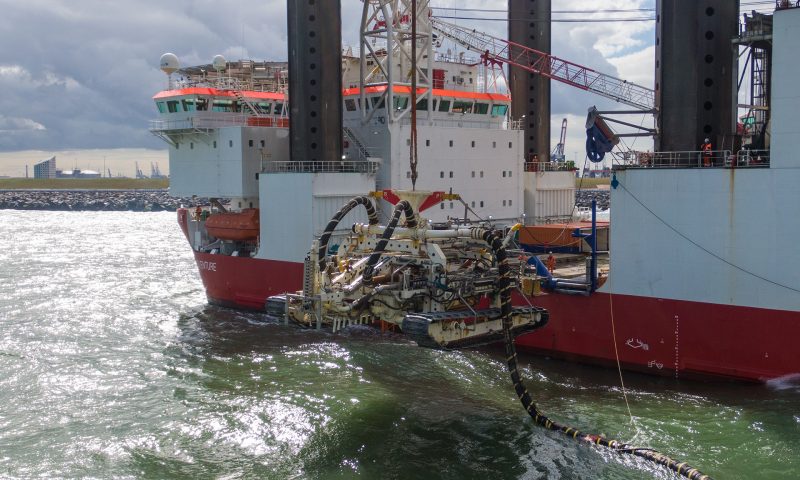Deep Dig-It trencher offshore installation vessel MPI Adventure