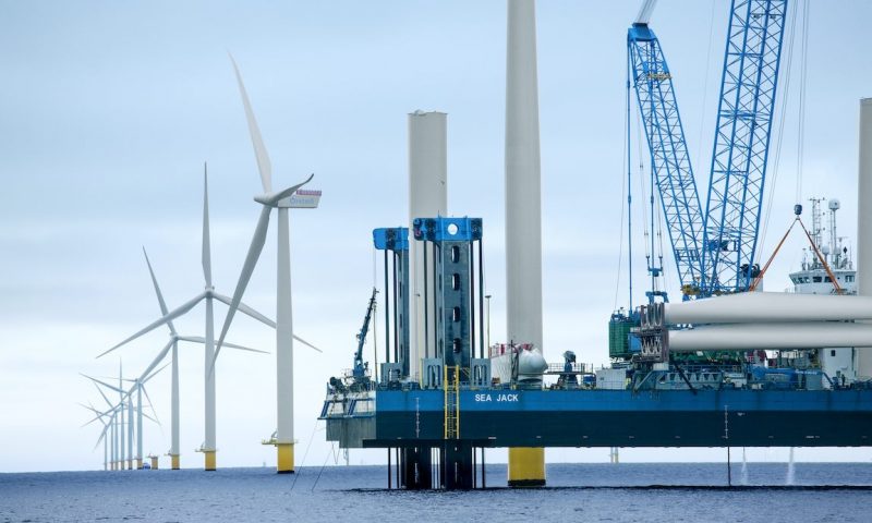Ørsted takes final investment decision on two German offshore wind farms