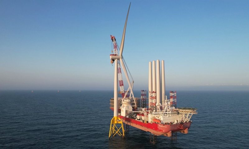 Ørsted Installed The First Wind Turbine at Greater Changhua 2A Offshore Wind Farm in Taiwan